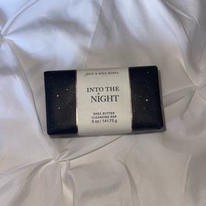 BRAND NEW Bath and Body Works ‘Into the Night’ Bar Soap